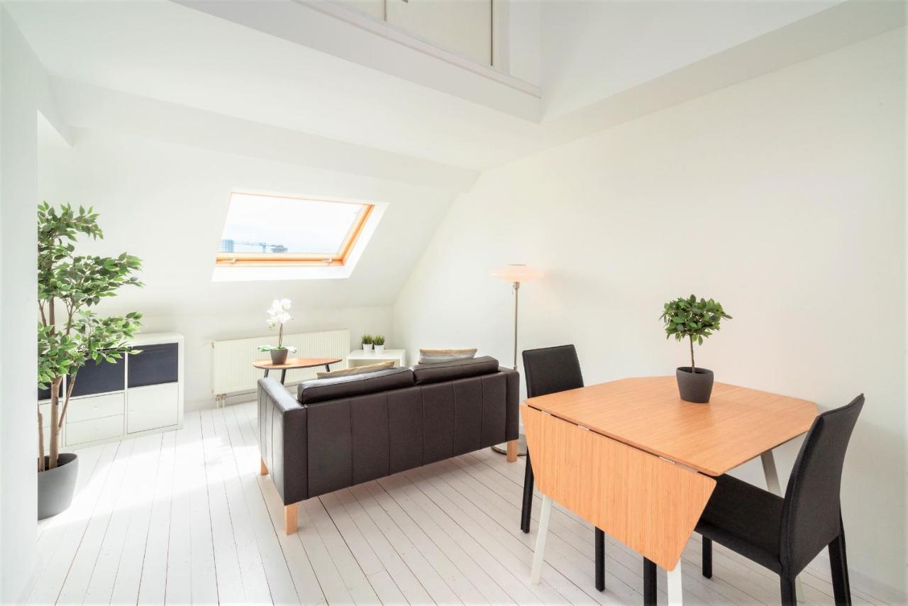 Beautiful Cozy Apartments In The Heart Of Antwerpen Bagian luar foto